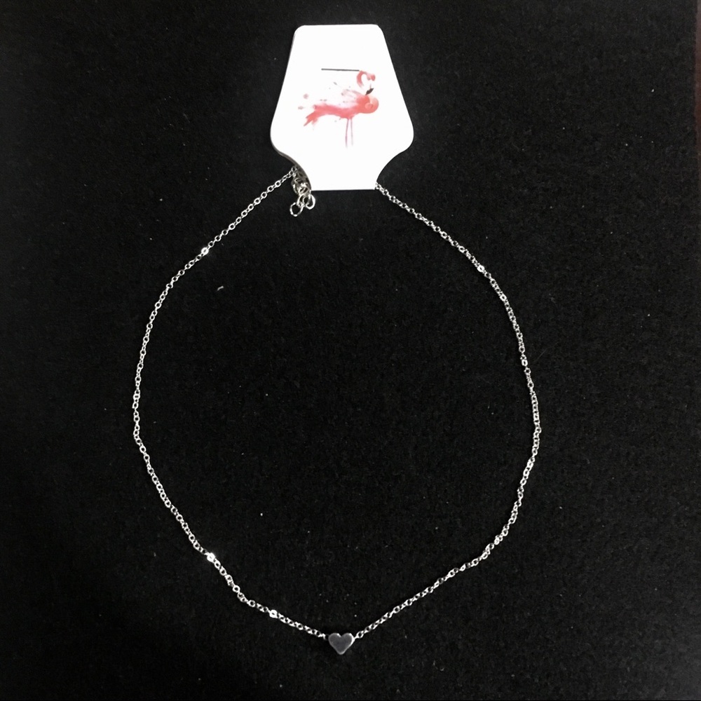 NWT Dainty Heart Silver Toned Necklace Jewelry - Picture 3 of 5